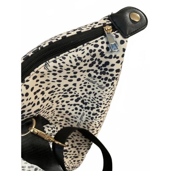 Anthropology Mali + Lili Travel Purse Bag Weekender Leopard - Picture 5 of 9